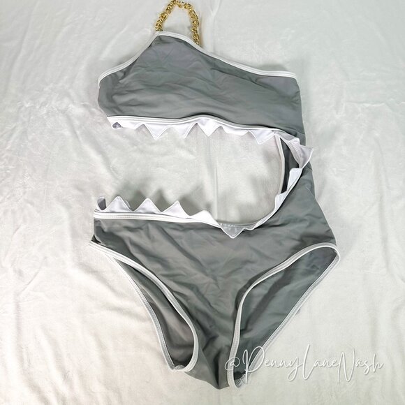 Shein Girls Shark Bite One Piece Swimsuit with Chain Strap - Picture 2 of 8